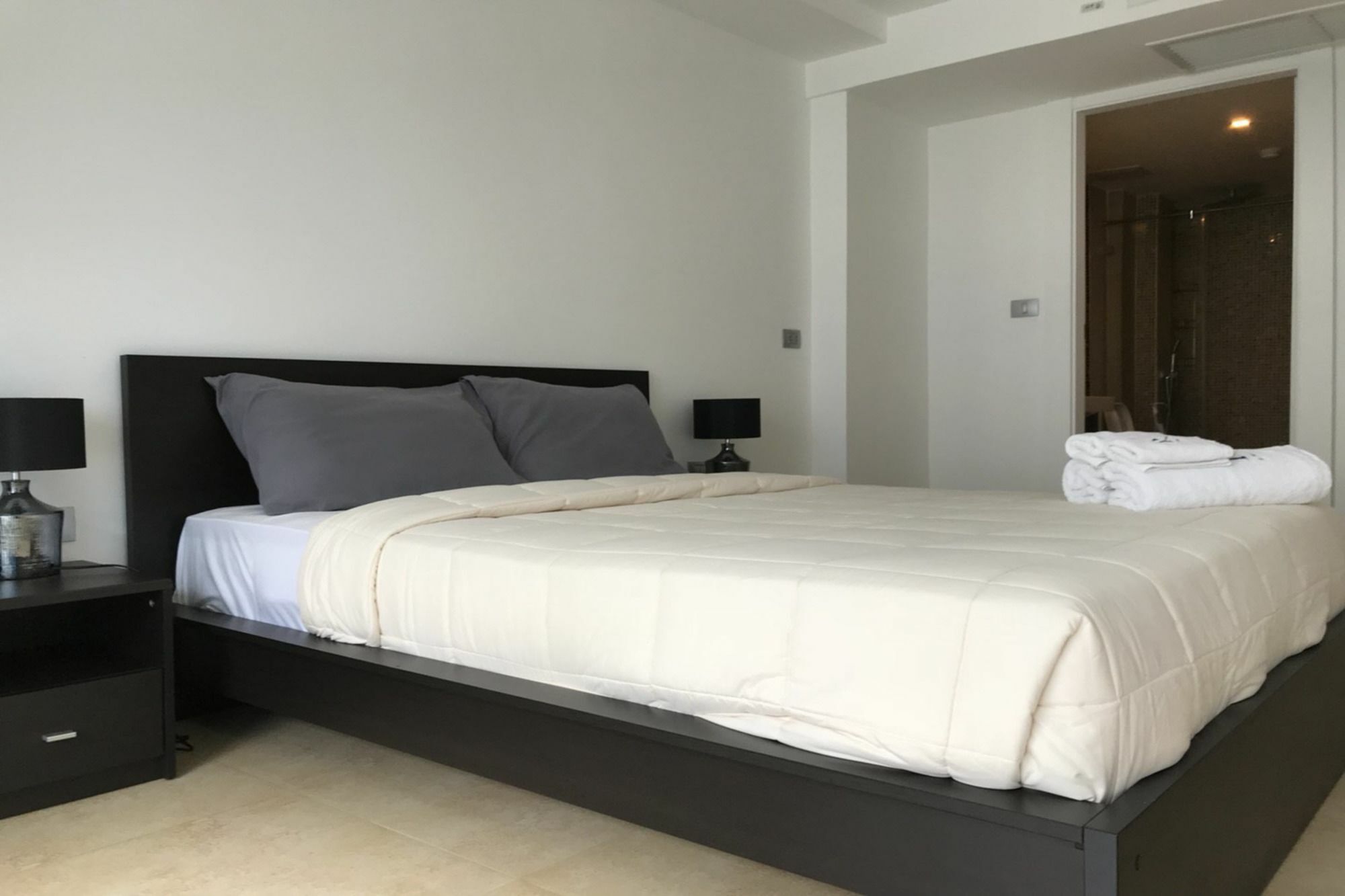 Uplus Avenue Residence Pattaya Luaran gambar